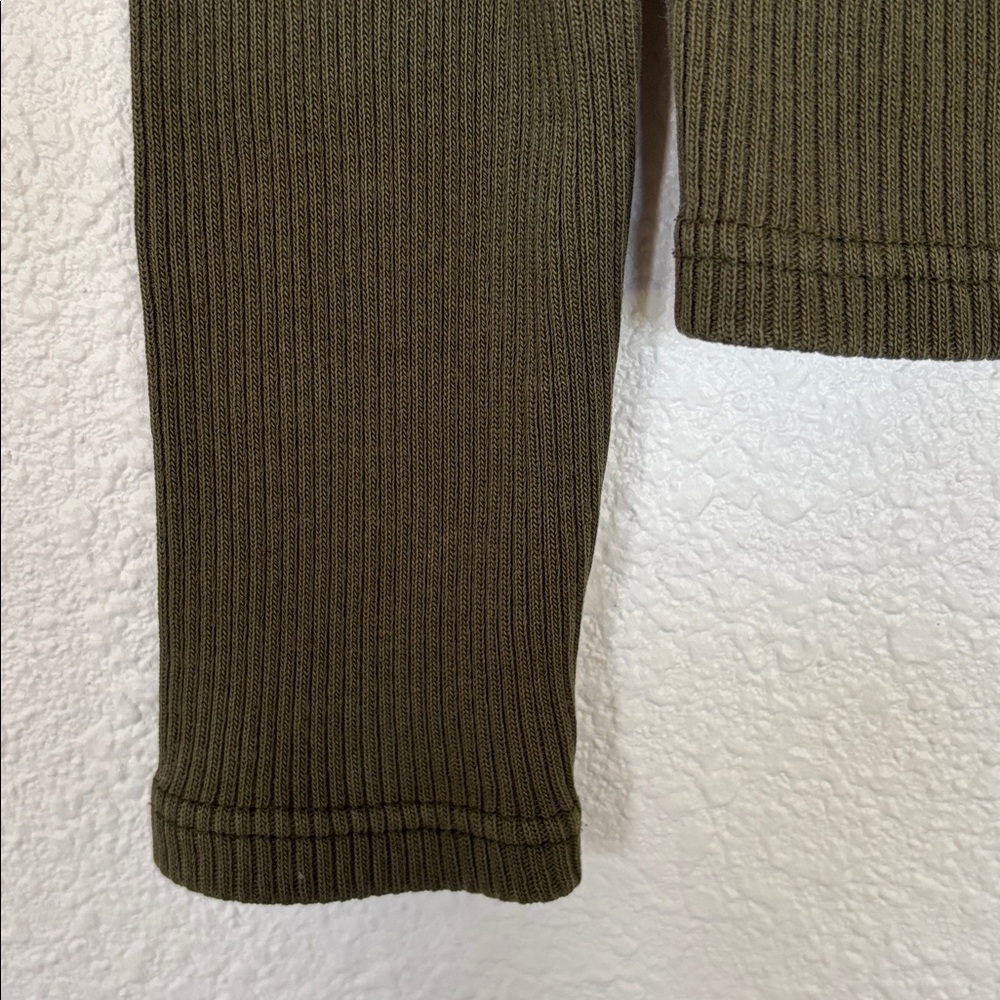 90s‎ GAP Ribbed top - Picture 3 of 5